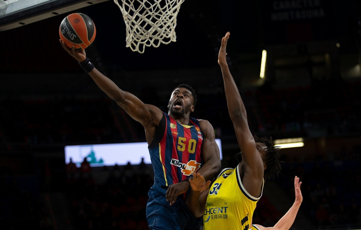 Luda večer u Euroligi: Barca i Baskonia do preokreta nakon -17 Luda večer u Euroligi: Barca i Baskonia do preokreta nakon -17