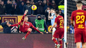 PSG želi veznog nogometaša Rome