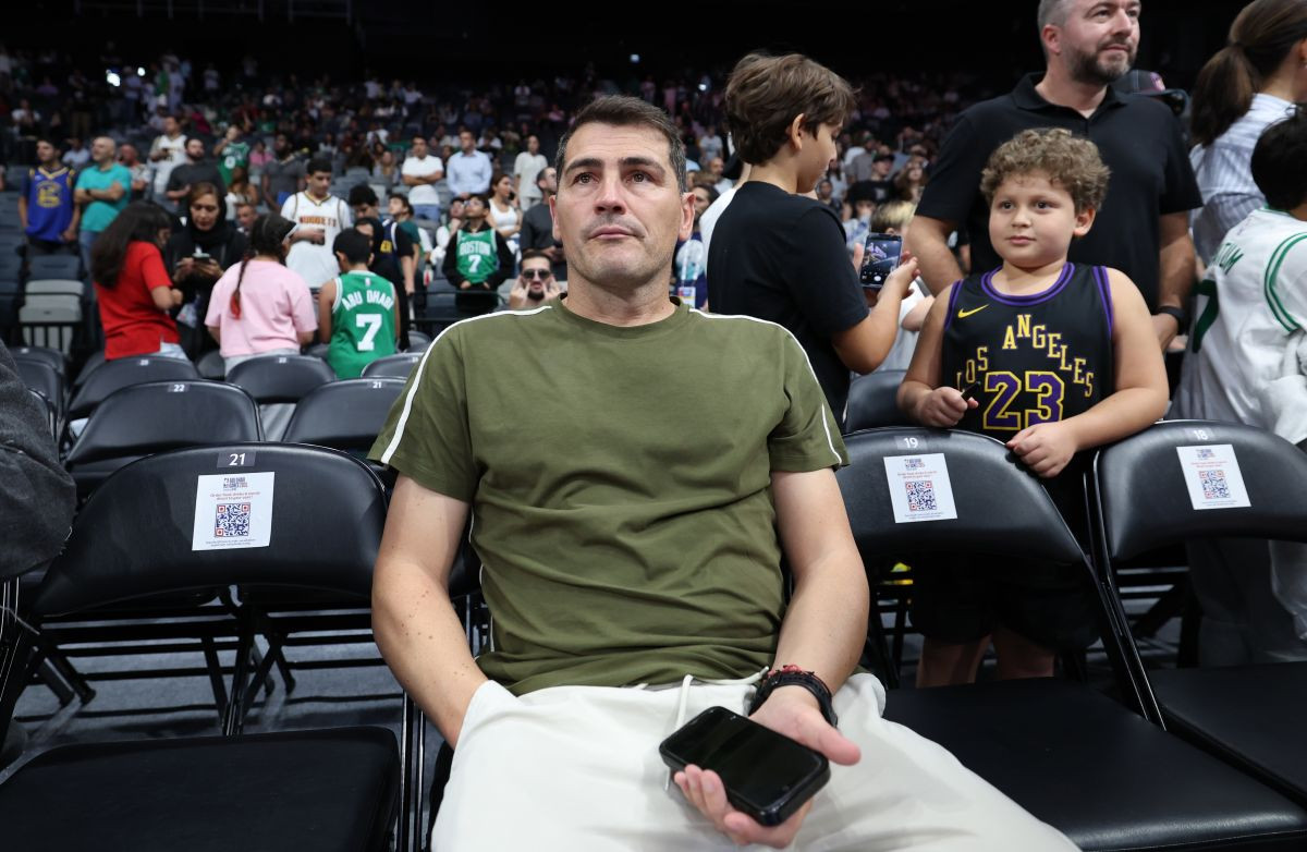 Casillas odabrao boljeg između Modrića i Xavija, nije se dvoumio ni sekunde: "Uvijek ću izabrati..." Casillas odabrao boljeg između Modrića i Xavija, nije se dvoumio ni sekunde: "Uvijek ću izabrati..."