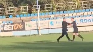 Sudija svirao kraj u Lukavcu, pa bježao od ljutih navijača Radničkog!