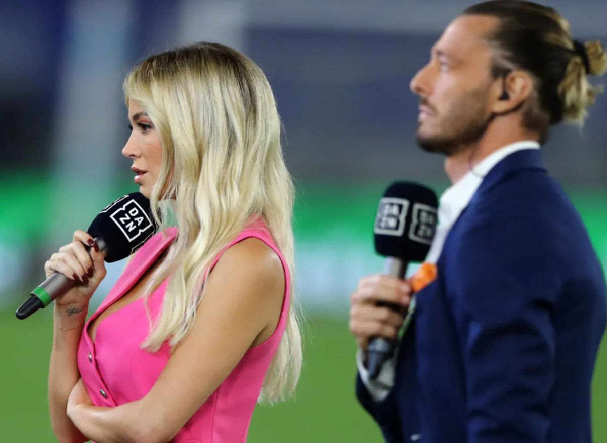 Javila se ljubomorna supruga slavnog nogometaša: "Diletta mu je u lice nabila svoju..." Javila se ljubomorna supruga slavnog nogometaša: "Diletta mu je u lice nabila svoju..."