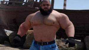 Iranski Hulk je prevarant i obična kukavica - Uzeo je pare i nestao bez traga