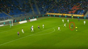 Čudniji gol odavno nismo vidjeli: Shaqiri htio dodati saigraču loptu, a ona završila u golu