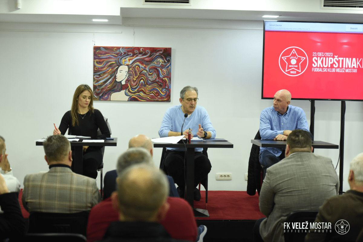 Održana Skupština FK Velež - Usvojene izmjene Statuta, izabran i predsjedavajući Skupštine Održana Skupština FK Velež - Usvojene izmjene Statuta, izabran i predsjedavajući Skupštine
