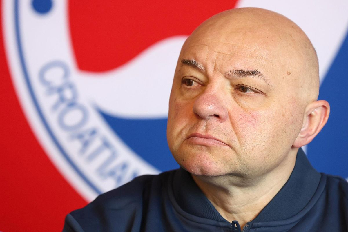 Hrvati u šoku, selektor psovao majke igračima, oni sve uspjeli snimiti! Hrvati u šoku, selektor psovao majke igračima, oni sve uspjeli snimiti!