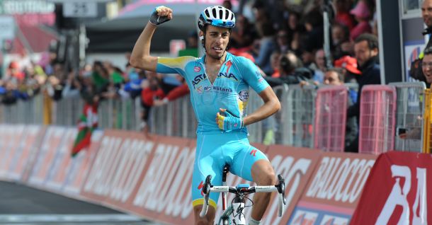 Aru prvi kroz cilj, Froome prijeti Contadoru