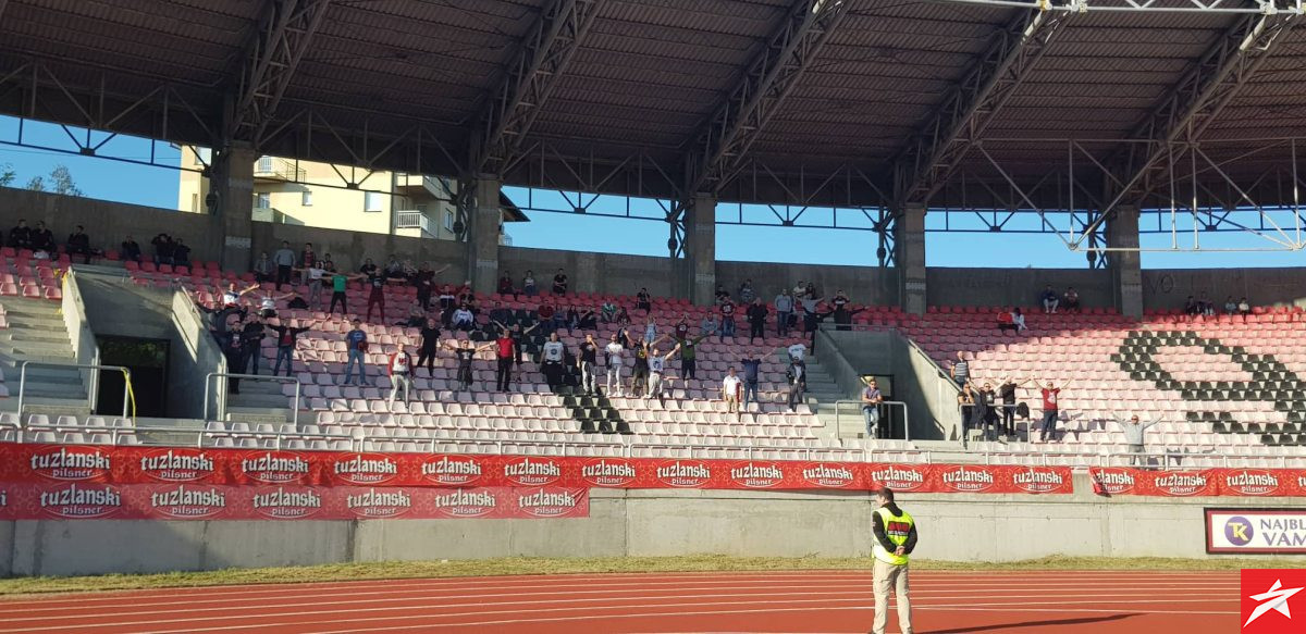 FK Sarajevo u Tuzli ima podršku i sa sjeverne tribine
