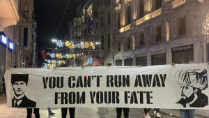 Pred meč PAOK - Bešiktaš transparent o genocidu i poruka: "Ne možete pobjeći od svoje sudbine"