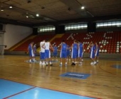 Košarkaši danas protiv Makedonije