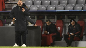 Alaba nije jedini koji odlazi: Salihamidžić pred utakmicu "otpisao" zvučno ime, Flick ga uveo u igru