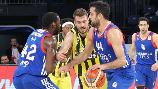 Efes nakon preokreta slavio na Kanarima