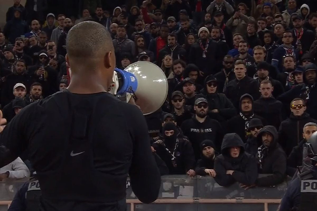 Sumnjivim licima se neće pravdati: Igrači PSG-a obrukali Ultrase, a jedan od njih davno je prekrižen Sumnjivim licima se neće pravdati: Igrači PSG-a obrukali Ultrase, a jedan od njih davno je prekrižen