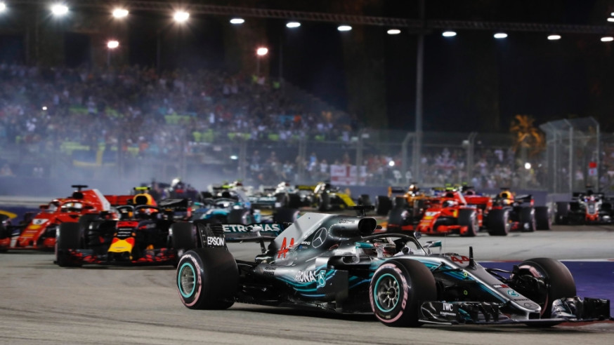 Novi naslov prvaka je sve bliže: Hamilton slavio u Singapuru