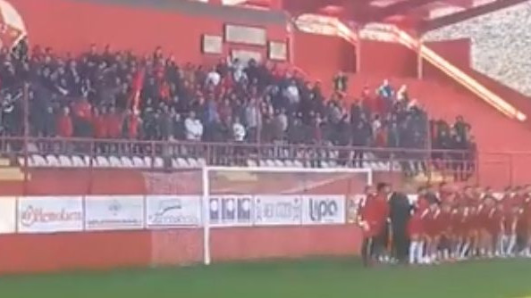 Ludnica na treningu Veleža: Navijači iznenadili svoje ljubimce, odjekuje pjesma...