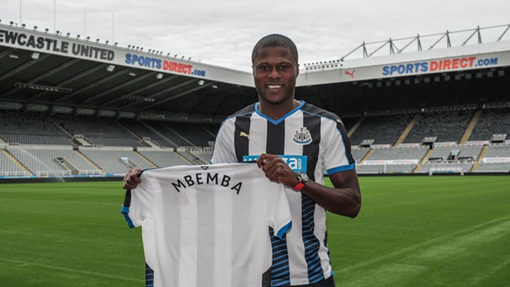 Zvanično: Newcastle doveo Mbembu