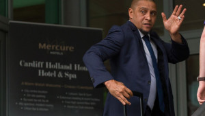 Bomba sa Kosova: Stiže Roberto Carlos?
