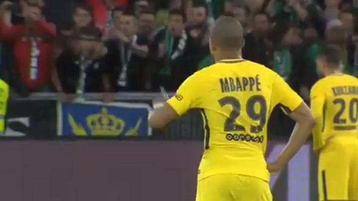 Svi su vidjeli šta je Mbappe uradio prije penala St. Etiennea