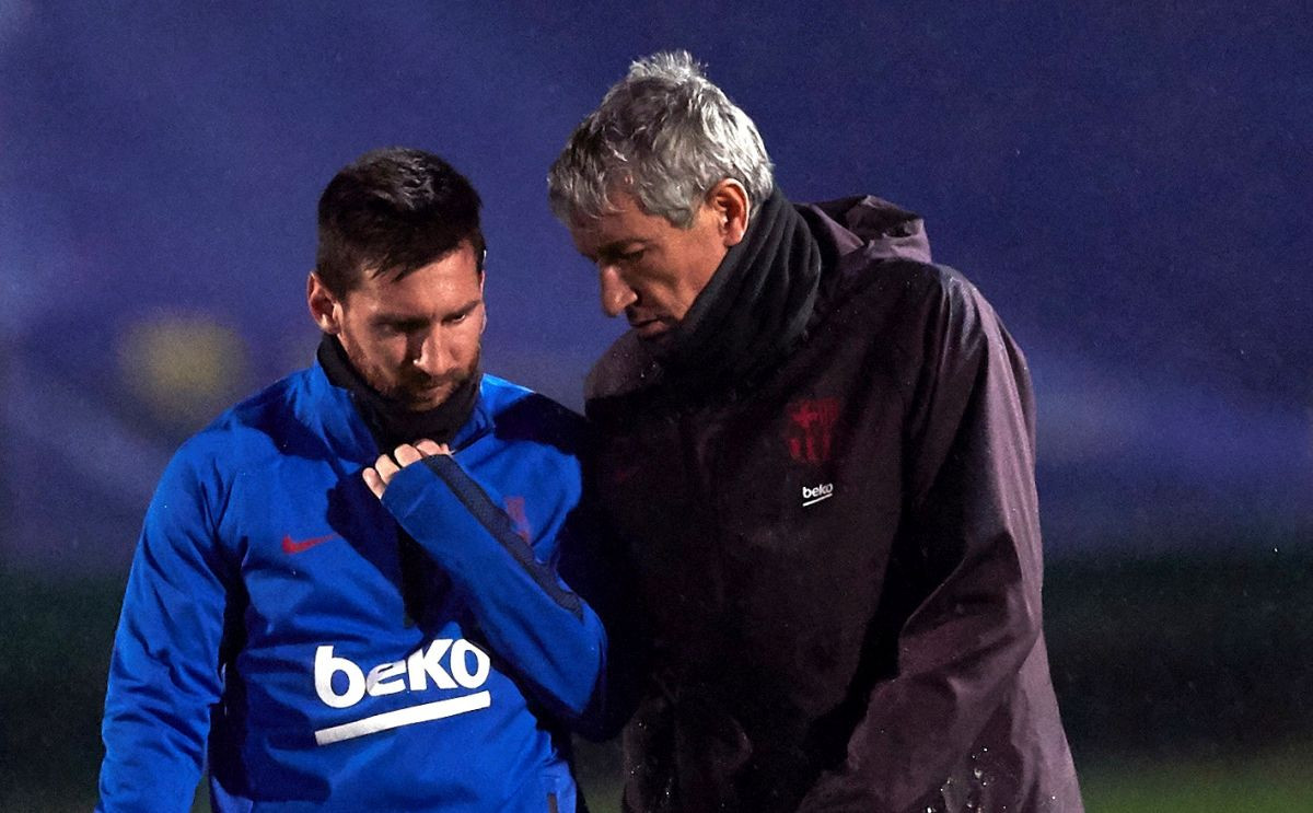Setien se izvinjavao igračima Barcelone, a onda Messi održao govor od 40 minuta