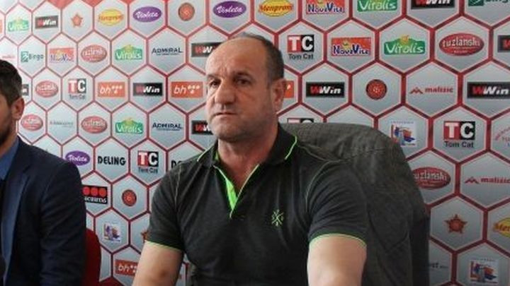 Mujkanović: Ulica neće voditi klub!