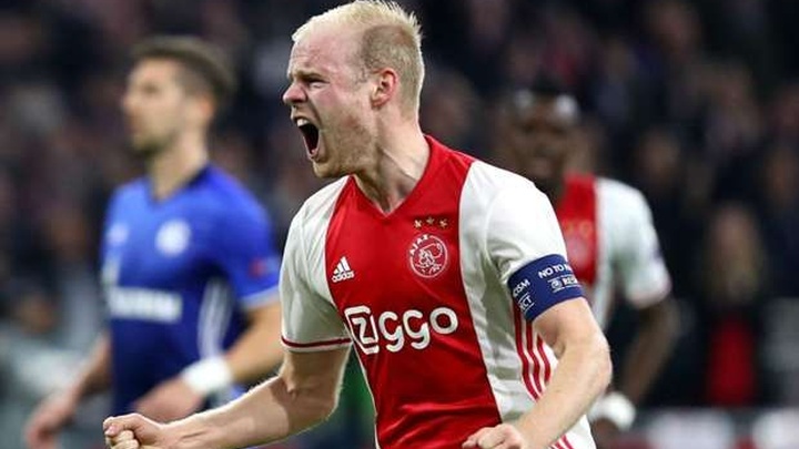 Ajax razbio Heerenveen i ostao u trci za titulu