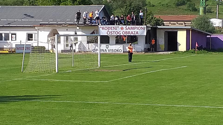 Jasna poruka dočekala je FK Velež u Visokom