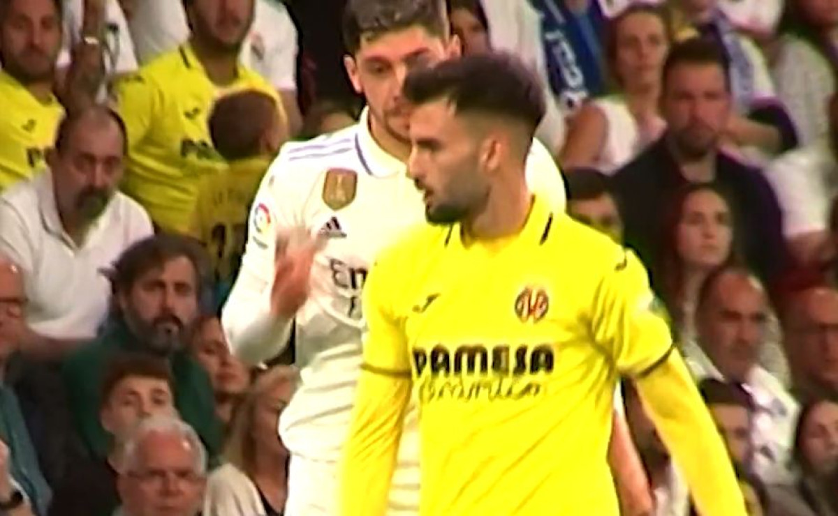 Sve počelo na terenu: Kamera snimila kako je Valverde htio udariti Baenu, pa se jedva suzdržao