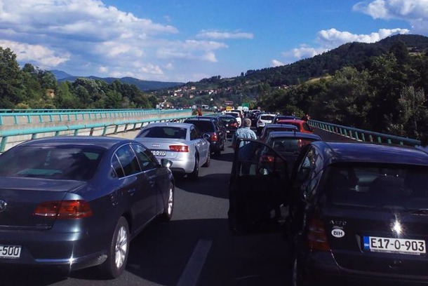 Velika gužva na putu prema Sarajevu zbog navijača Lecha
