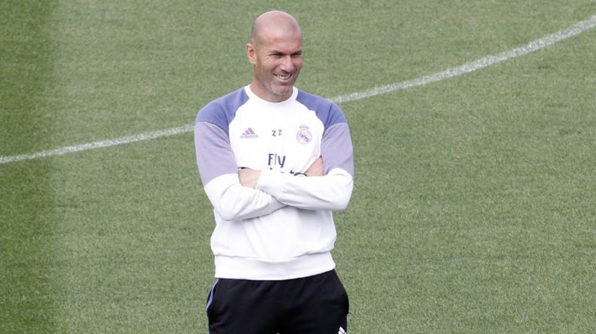 Zidane otkrio da uživa gledajući svog igrača na treninzima Reala Zidane otkrio da uživa gledajući svog igrača na treninzima Reala