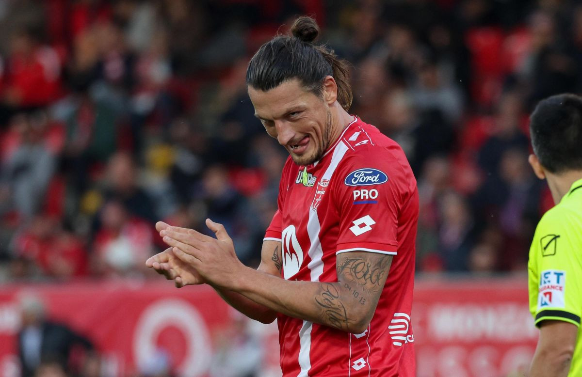 Kao grom iz vedra neba: Milan Đurić napušta Monzu i ide u klub koji mu je itekako ostao dužan! Kao grom iz vedra neba: Milan Đurić napušta Monzu i ide u klub koji mu je itekako ostao dužan!
