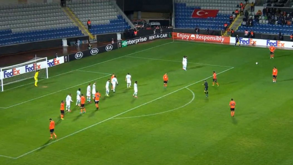Ludnica u Istanbulu: Spektakularan gol Aleksića za vodstvo Basaksehira od 2:0