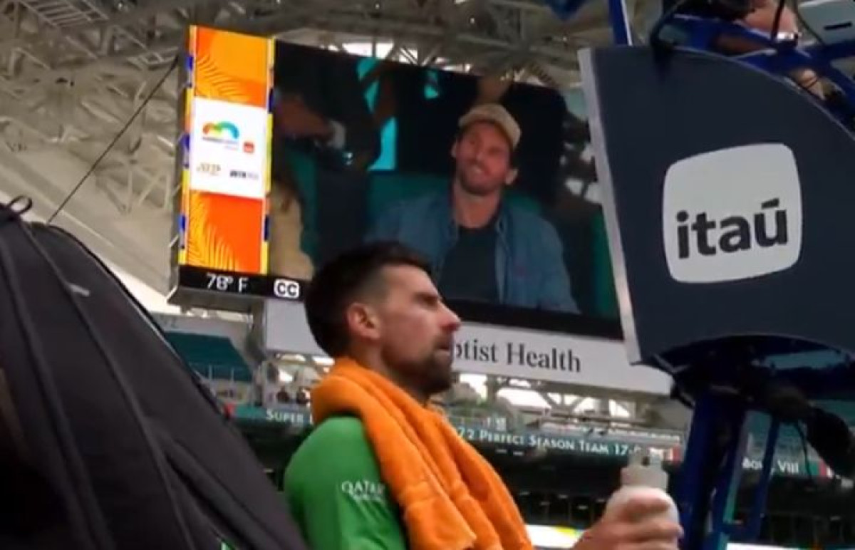 Na tribinama su zbog Messija bili u ekstazi, a Novak "hladan kao špricer": Srbin pokazao pravo lice Na tribinama su zbog Messija bili u ekstazi, a Novak "hladan kao špricer": Srbin pokazao pravo lice