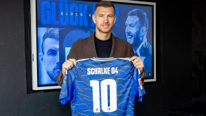U Schalkeu su shvatili ko je i šta je Edin Džeko, jedan podatak ih je ostavio bez teksta!