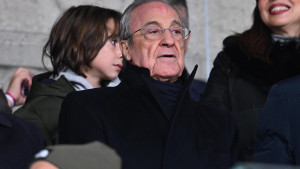 Florentino Perez je sinoć uletio u svlačionicu Reala i ispred svih izdvojio jednog: "Večeras si..."