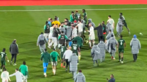 Užasne scene u Marrakechu na kraju meča Alžir - Nigerija! Sve je "zakuhao" sin legende