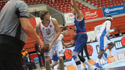 Mornar rutinski slavio protiv Cibone u Zagrebu