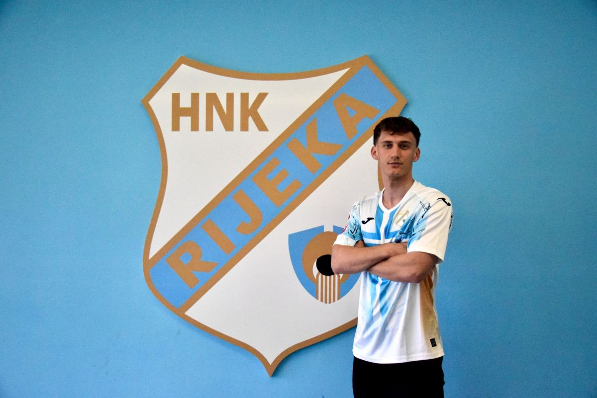 Rijeka završila zanimljiv transfer: Omar-Šarif Sijarić pojačao redove hrvatskog prvaka