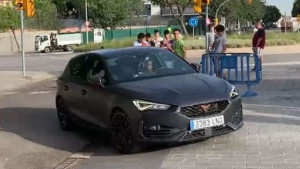 Barcelona počela pripreme, novinari se iznenadili kada su vidjeli koji igrač je stigao na ljekarske