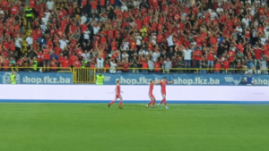 Erupcija na Grbavici: Velež vodi protiv AEK-a