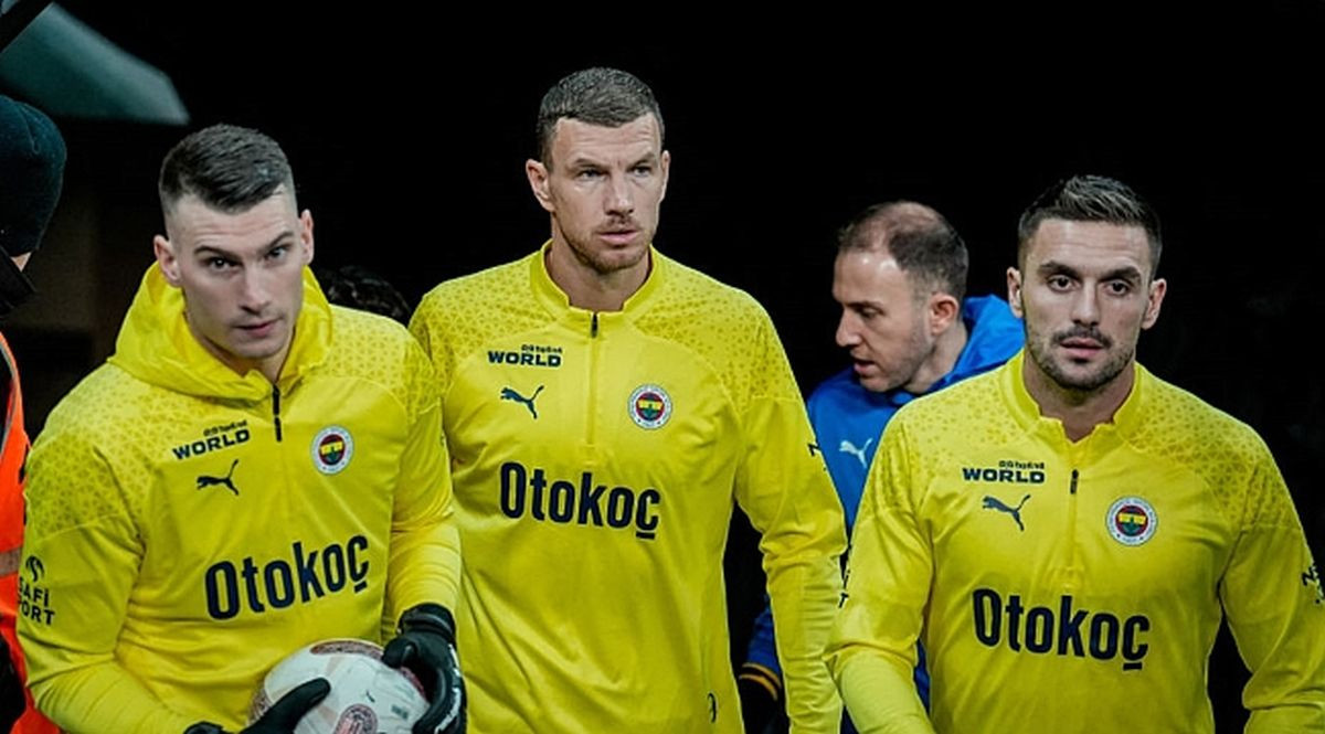 Livaković, Džeko i Tadić u poslu teškom 100 miliona eura? Livaković, Džeko i Tadić u poslu teškom 100 miliona eura?