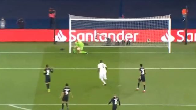 Nevjerovatna greška Buffona: Lukaku ponovo doveo United u vodstvo
