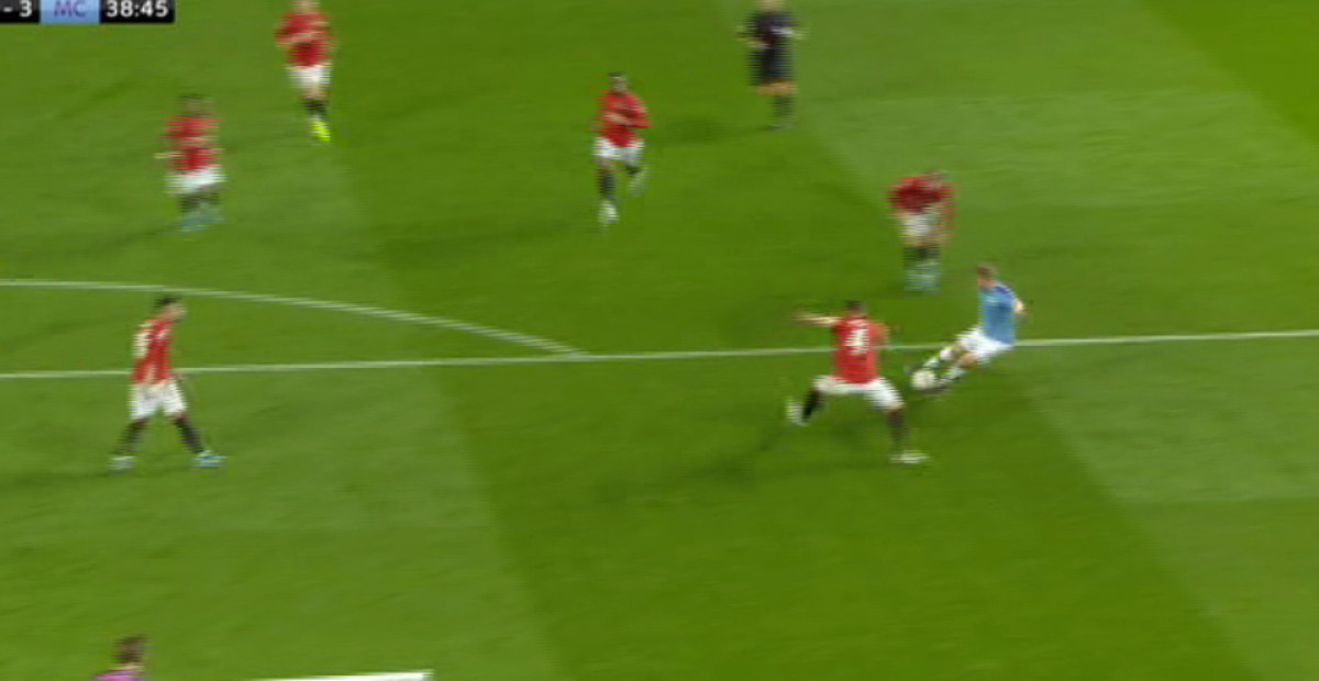  Ono što je De Bruyne napravio Jonesu više je nego brutalno