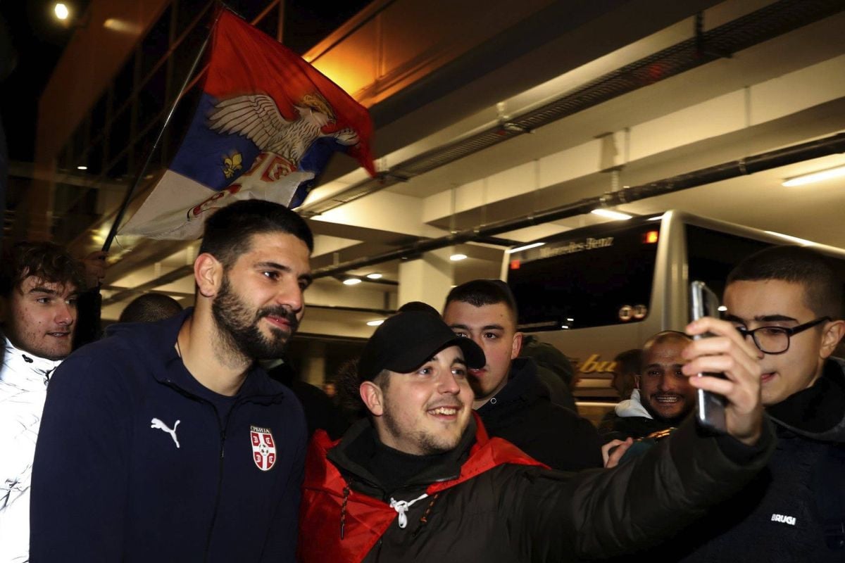 Srbinu ide u životu: Aleksandar Mitrović će uzeti ogromnu lovu za otkaz, pa potpisati ugovor života Srbinu ide u životu: Aleksandar Mitrović će uzeti ogromnu lovu za otkaz, pa potpisati ugovor života