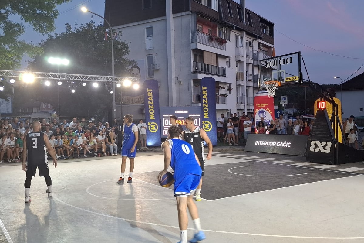 Spektakularan 3x3 turnir Mozzartbet tour Republike Srpske u Novom Gradu Spektakularan 3x3 turnir Mozzartbet tour Republike Srpske u Novom Gradu