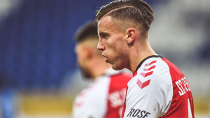 Na jugu Njemačke "bokser" preuzima riječ: Uzor mu je Ibrahimović, a s roditeljima priča bosanski
