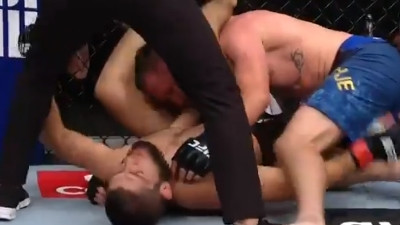 "Khabib je mogao slomiti ruku Gaethjeu, ali nije želio da to napravi pred njegovim roditeljima"