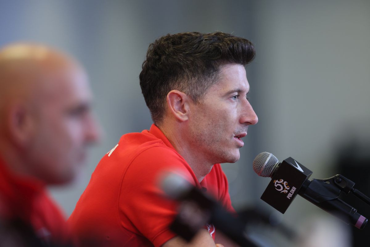 Drama Poljaka: Lewandowski izašao zbog povrede, njegov saigrač stradao dok je slavio gol Drama Poljaka: Lewandowski izašao zbog povrede, njegov saigrač stradao dok je slavio gol