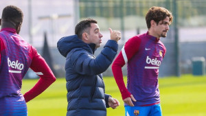 Očekivana 'žrtva': Xavi izrekao prvu kaznu u Barceloni!