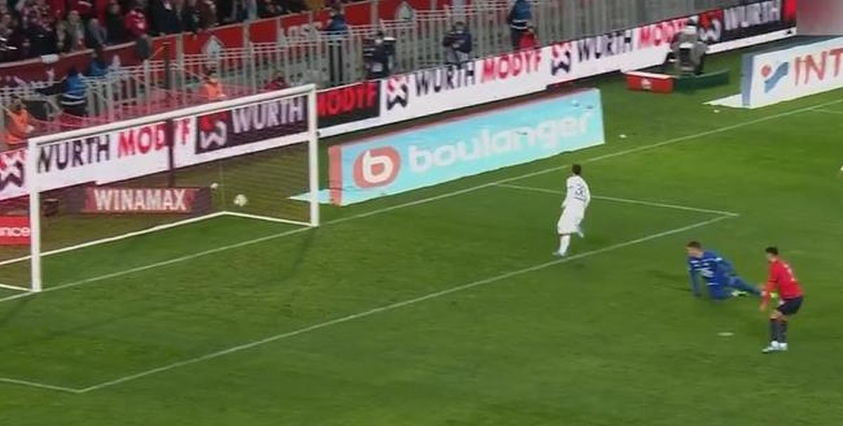 Messi se probudio: Dva majstorska poteza u derbiju, pogodak je mala magija Messi se probudio: Dva majstorska poteza u derbiju, pogodak je mala magija