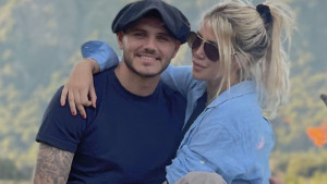 Vrti ga oko malog prsta: Mauro Icardi sa Wandom potpisao bizaran ugovor do 2050. godine
