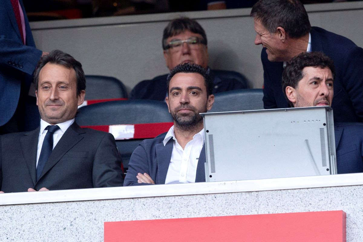 Xavi stiže na odmor u Barcelonu, ali su svi bili u čudu kada su vidjeli koliko kofera nosi Xavi stiže na odmor u Barcelonu, ali su svi bili u čudu kada su vidjeli koliko kofera nosi